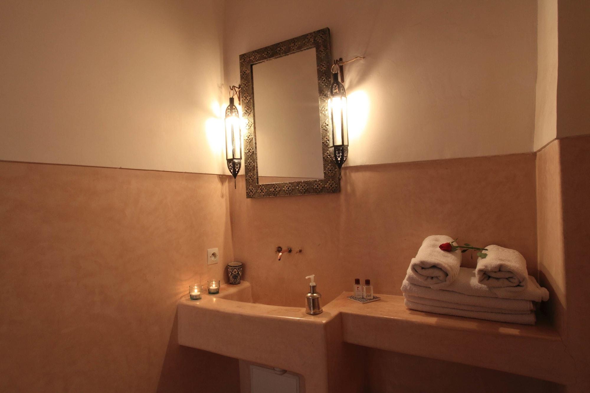 Riad Dar Aicha En Exclusivite Marrakesh Exterior photo
